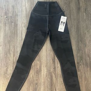 Brand new Alo vapor leggings